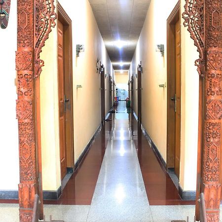 Graha Sekar Arum Syariah Surabaya Bagian luar foto